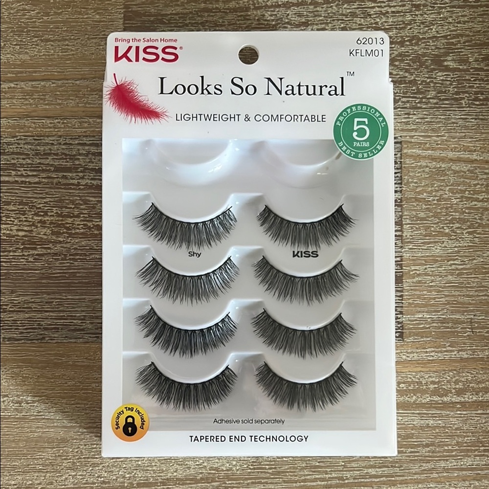 KISS Looks So Natural False Eyelashes